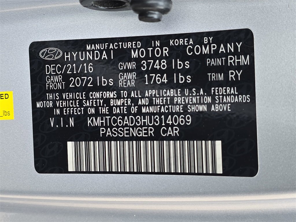 Used 2017 Hyundai Veloster Value Edition image 30