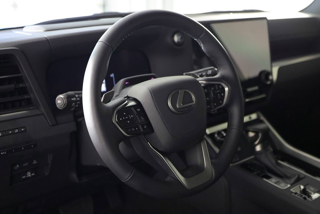 Used 2026 Lexus GX 550 w/ Accessory Package (31) AWD/4WD image 22