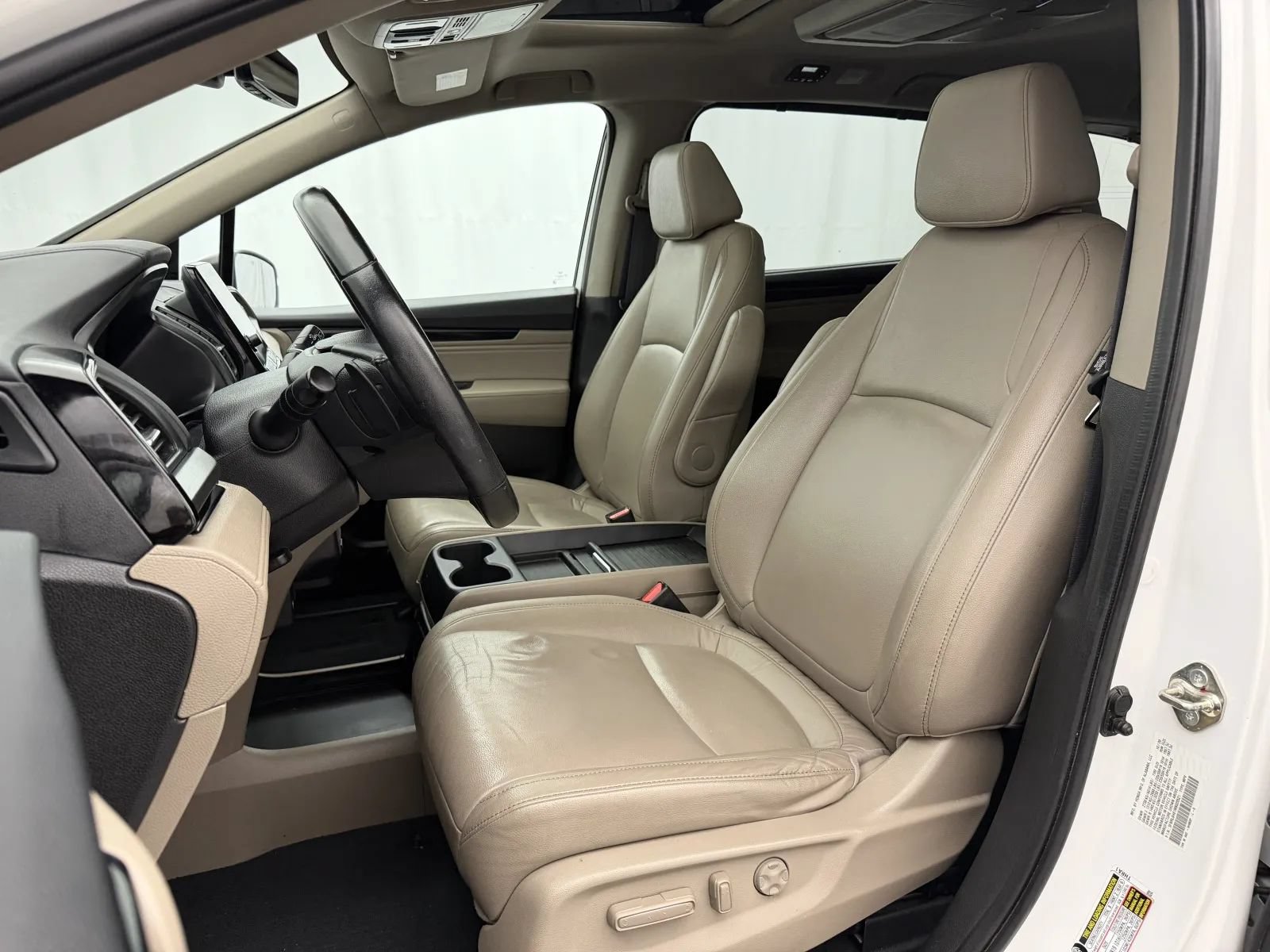Used 2021 Honda Odyssey Touring image 9
