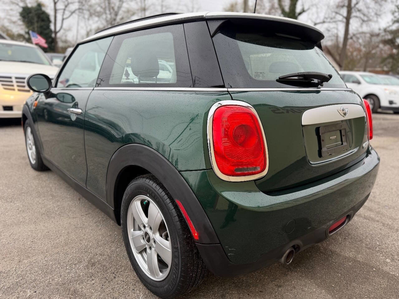 Used 2015 MINI Cooper 2-Door Hardtop image 6