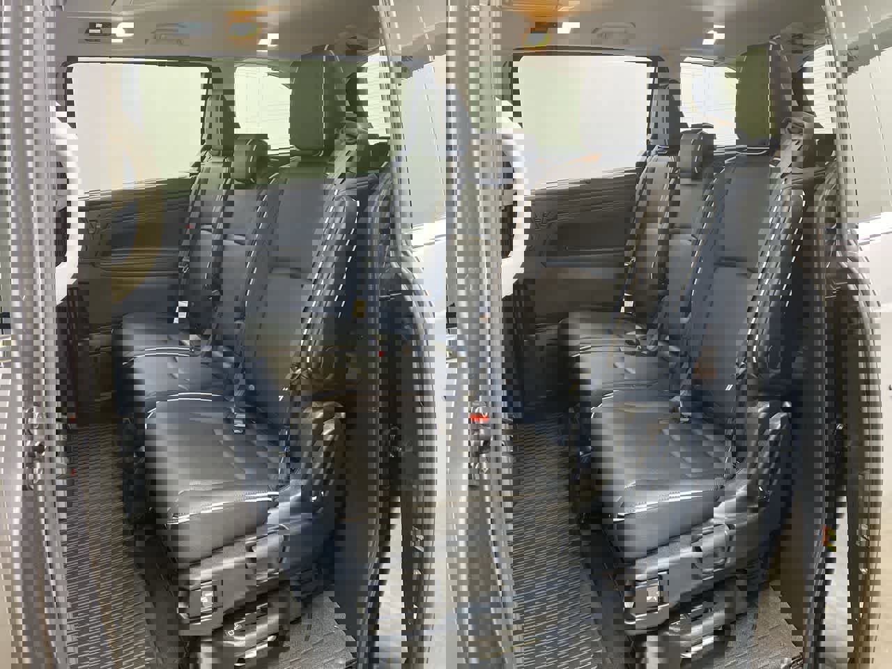 Used 2026 Honda Odyssey Elite image 18