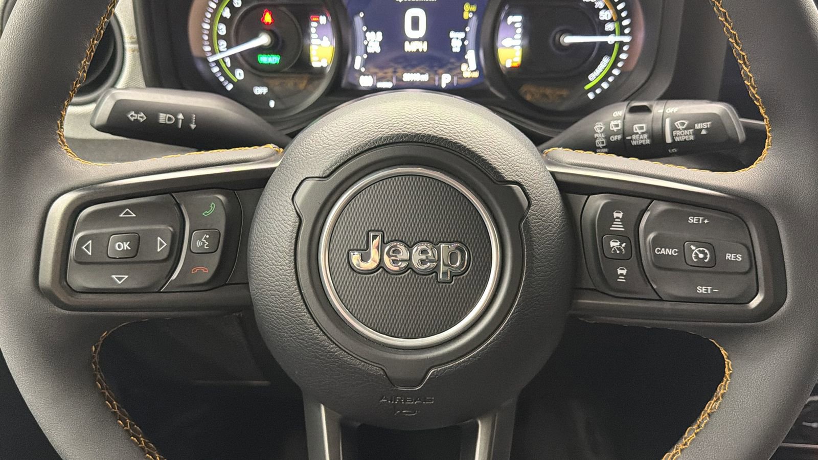 Used 2024 Jeep Wrangler Unlimited w/ Dual Top Group AWD/4WD image 28