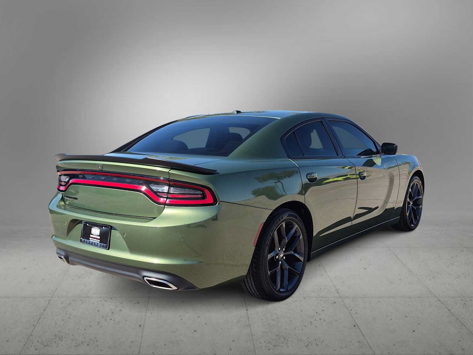 Used 2022 Dodge Charger SXT w/ Blacktop Package RWD image 8