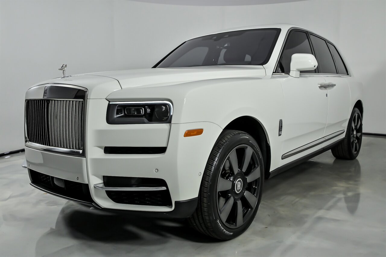 Used 2023 Rolls-Royce Cullinan w/ Leather Finishing Pack image 5