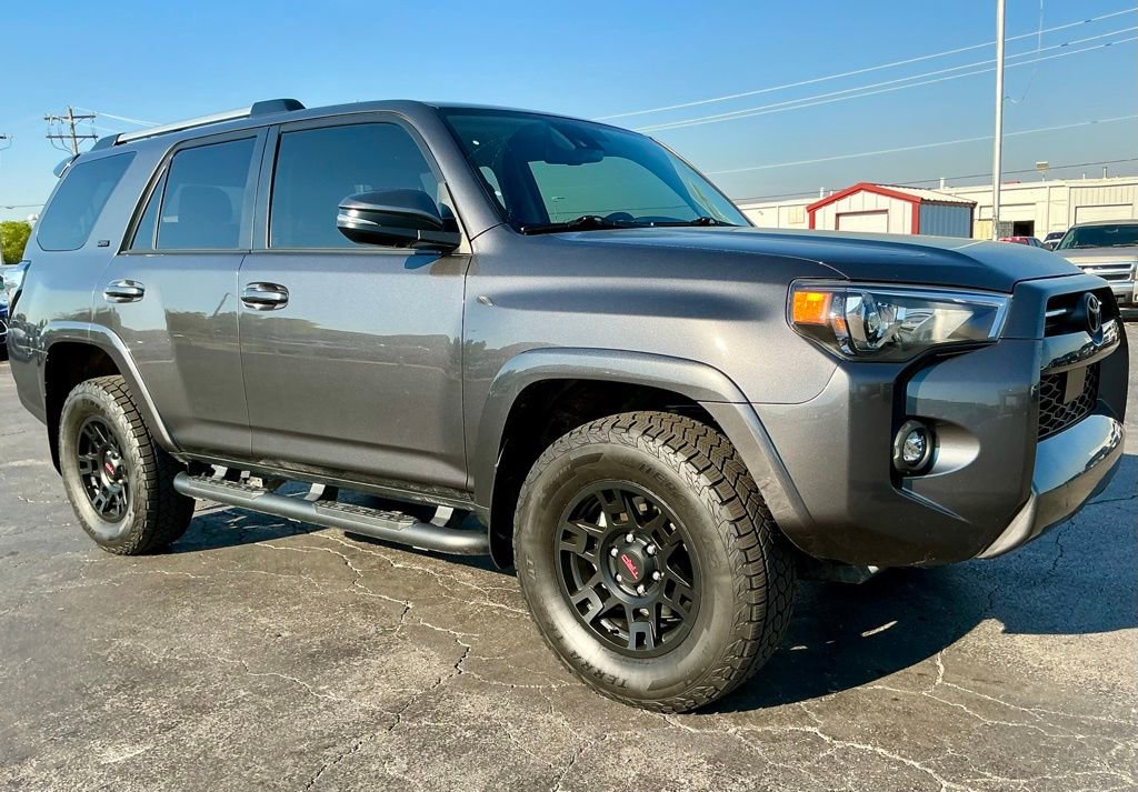 Used 2022 Toyota 4Runner SR5 Premium w/ Moonroof Package image 7
