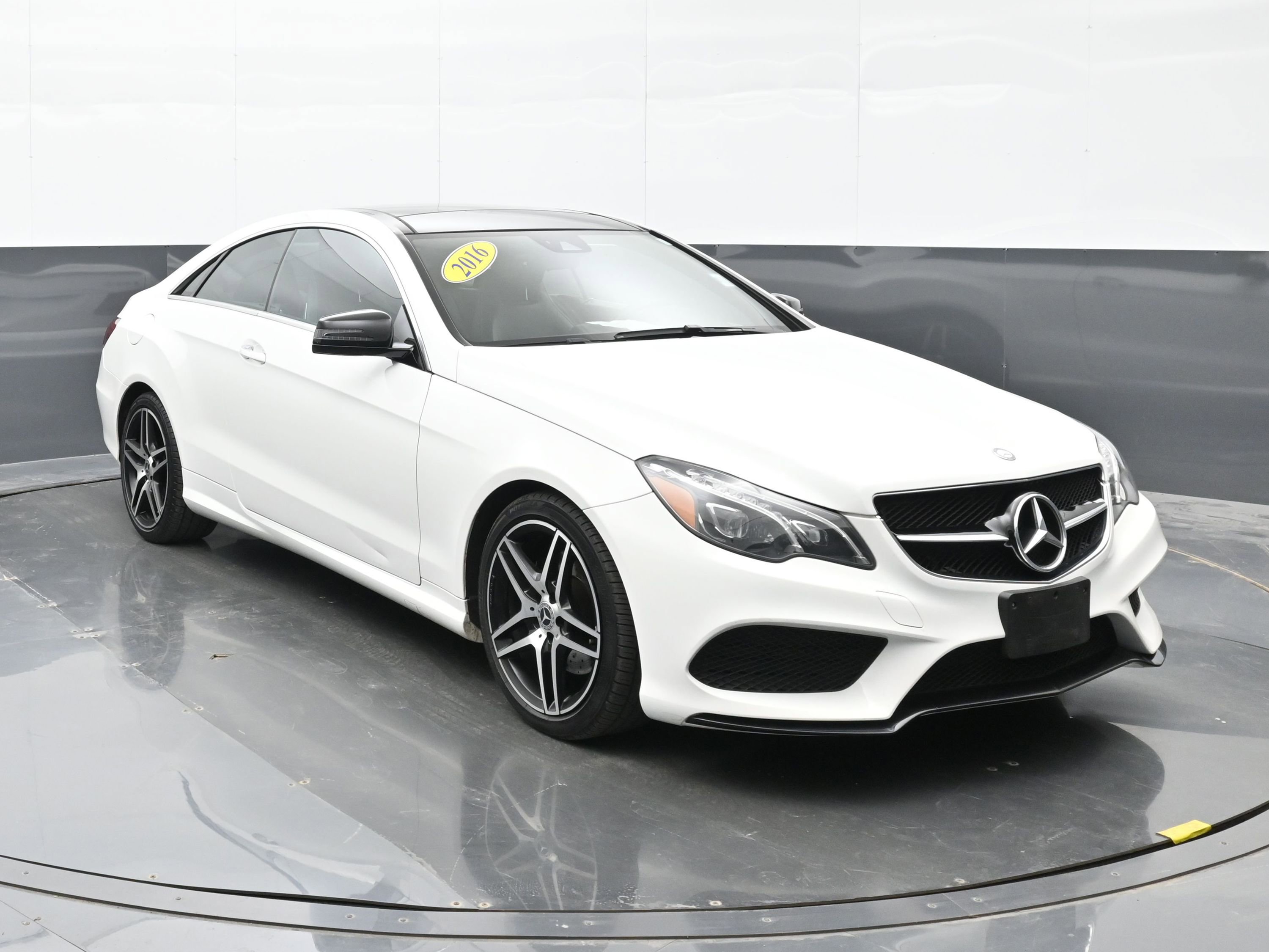 Used 2016 Mercedes-Benz E 400 4MATIC Coupe image 6