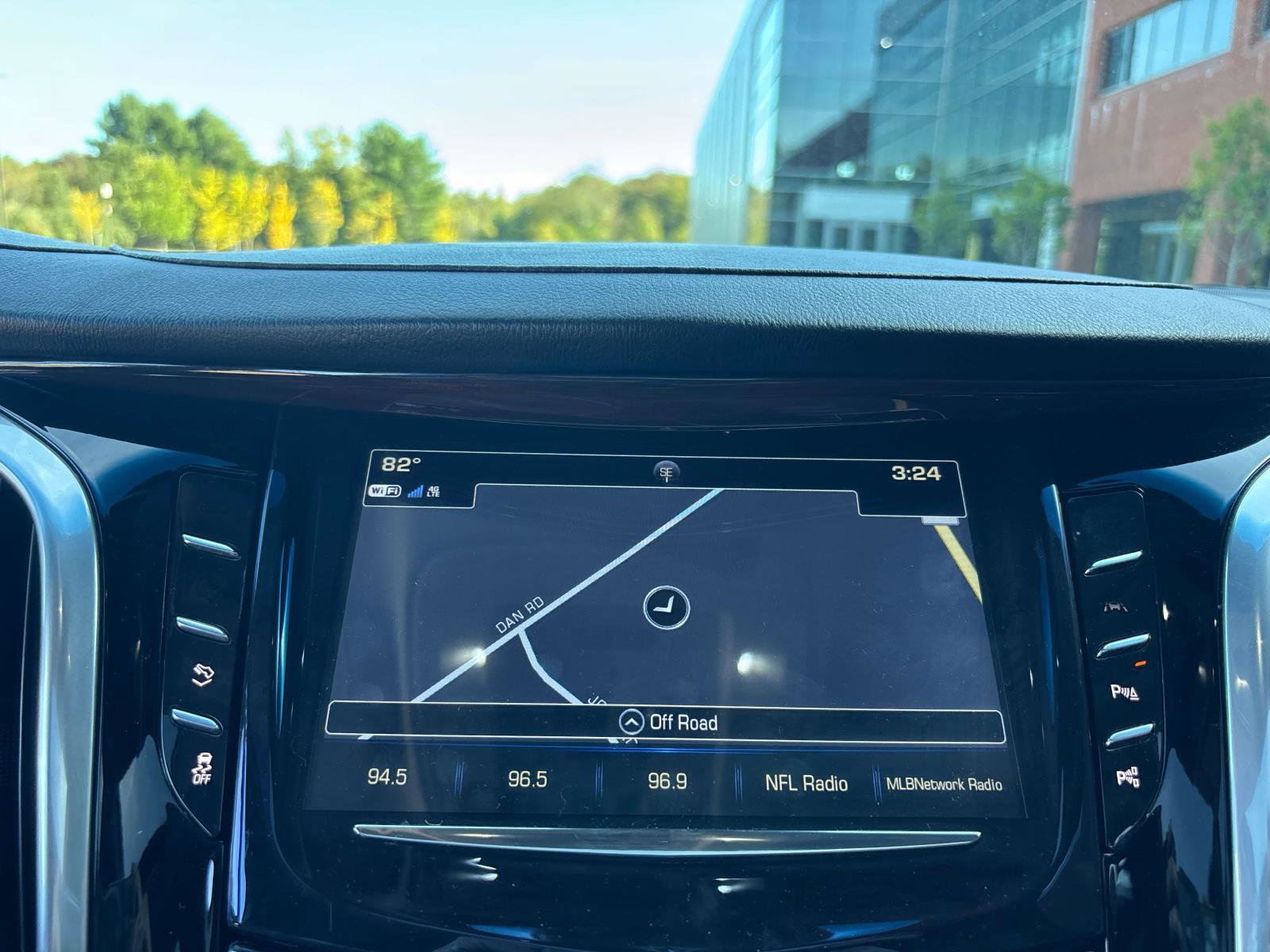 Used 2020 Cadillac Escalade ESV Luxury image 24