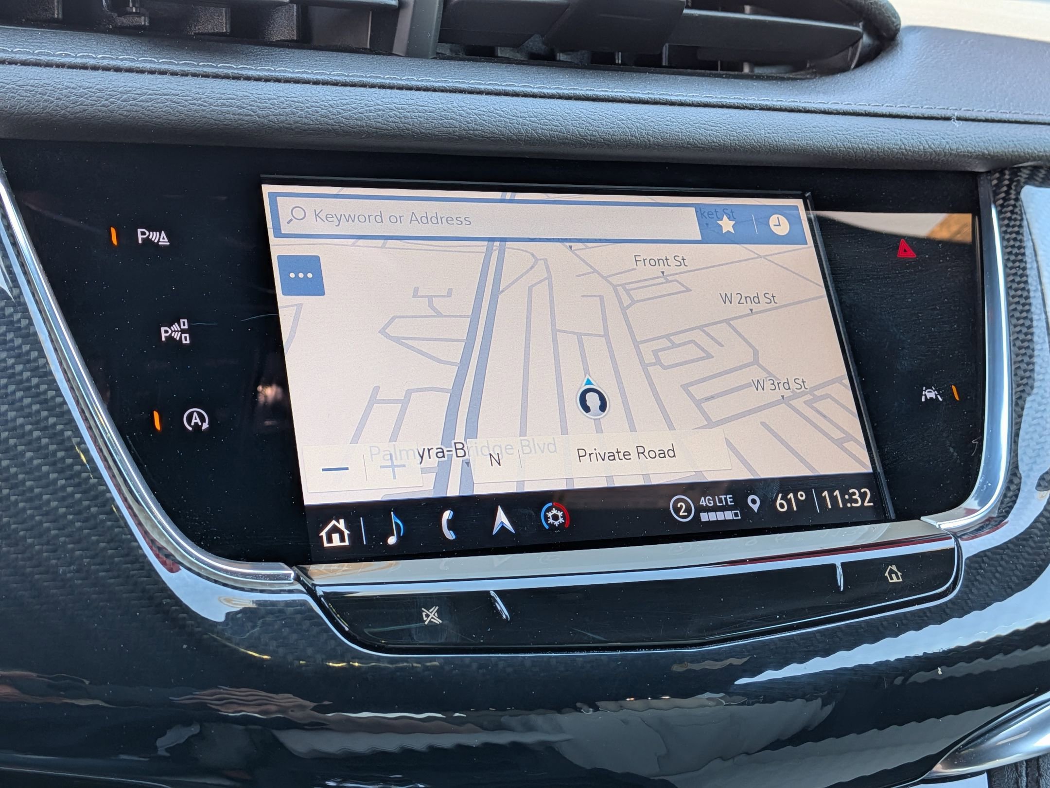 Certified 2023 Cadillac XT6 Sport w/ Technology Package AWD/4WD image 13