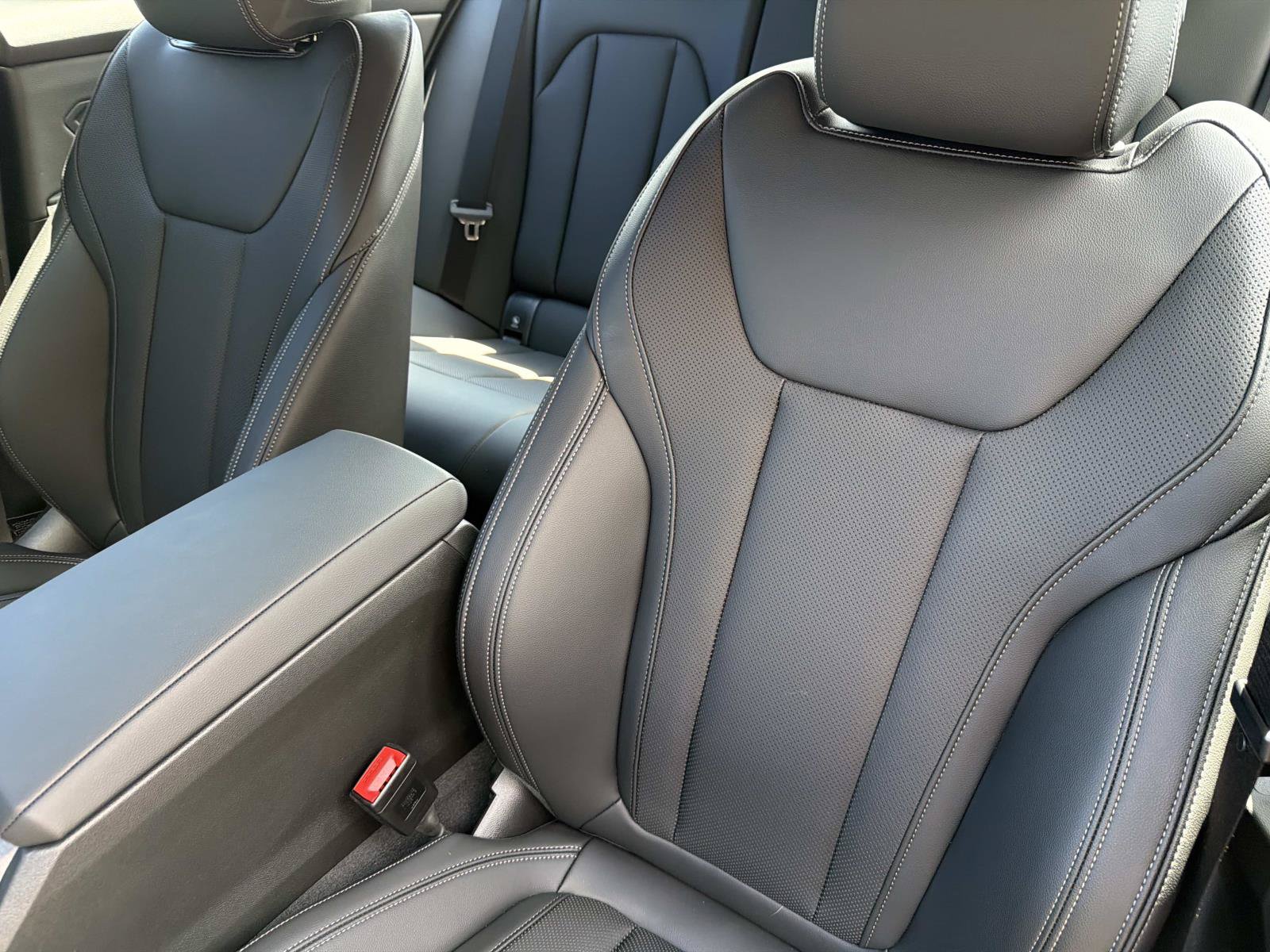 Certified 2026 BMW 330i Sedan RWD image 19