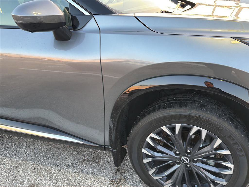 Used 2024 Nissan Rogue Platinum image 49