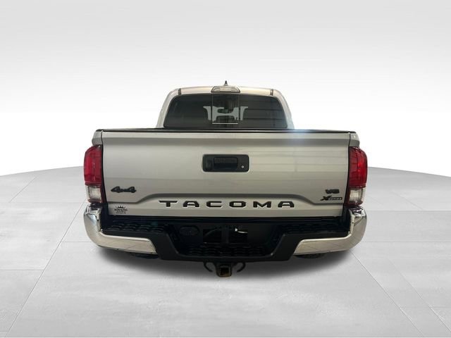 Used 2019 Toyota Tacoma SR5 AWD/4WD image 6