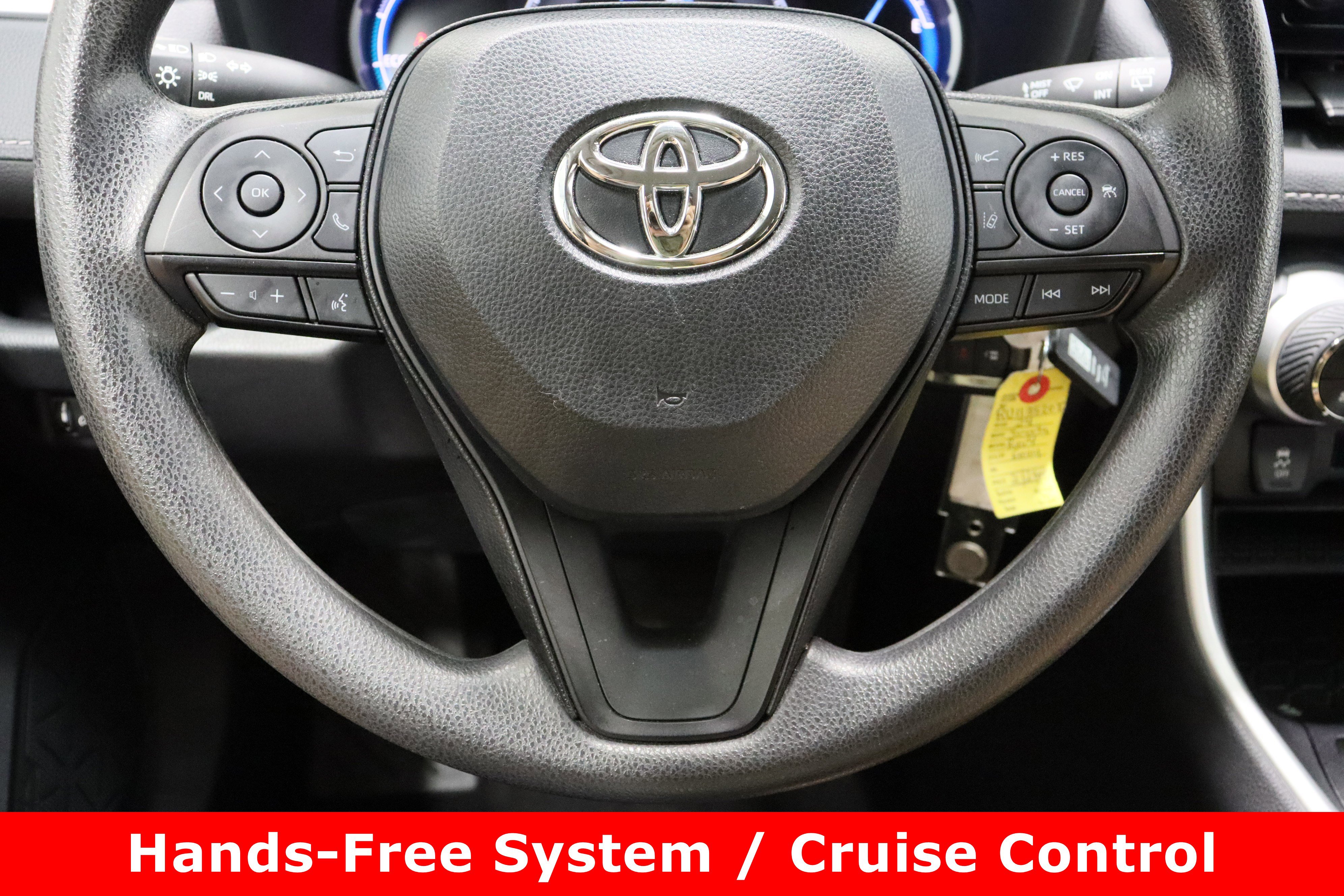 Used 2024 Toyota RAV4 LE image 21