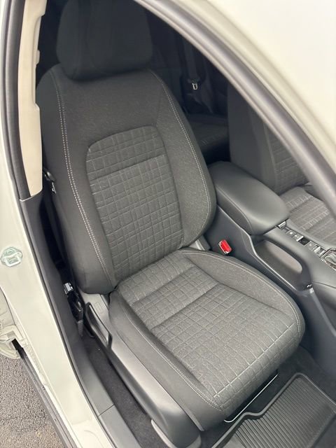 Used 2025 Honda HR-V LX image 36