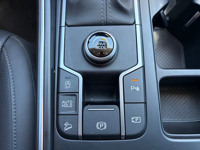Certified 2025 Kia Sorento S FWD image 26