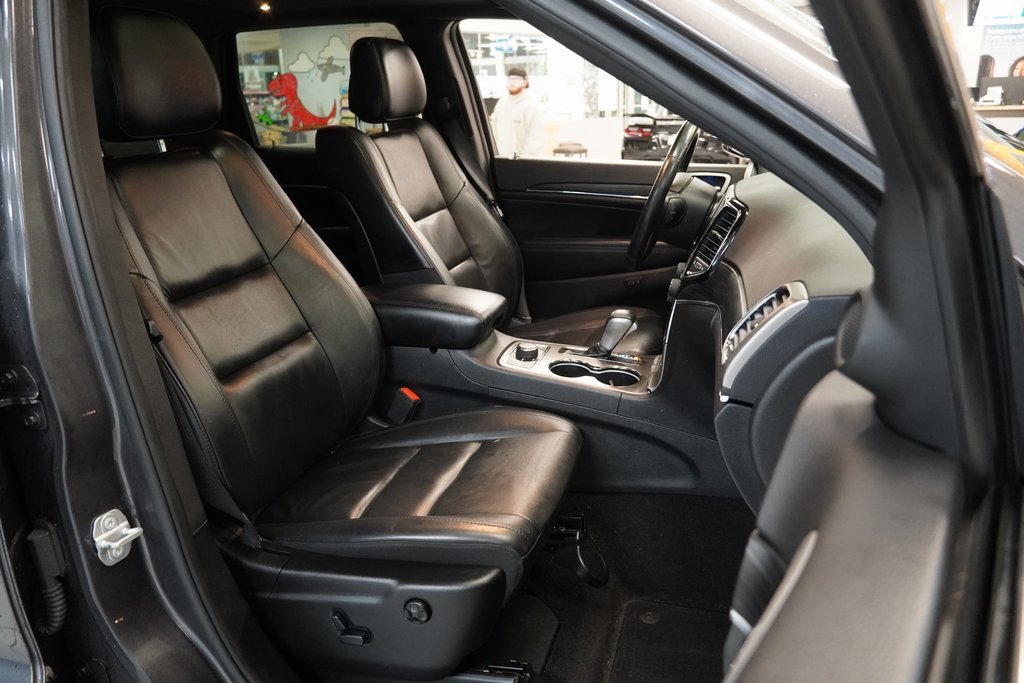 Used 2020 Jeep Grand Cherokee Limited image 34