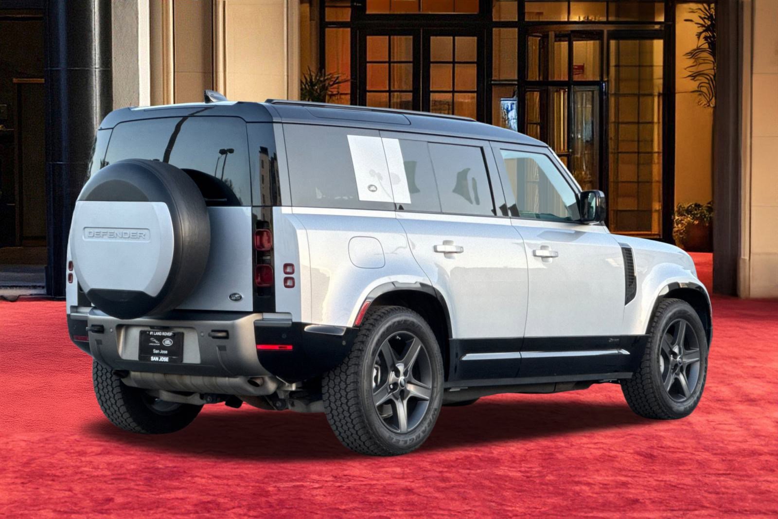 Used 2021 Land Rover Defender 110 X-Dynamic HSE image 10