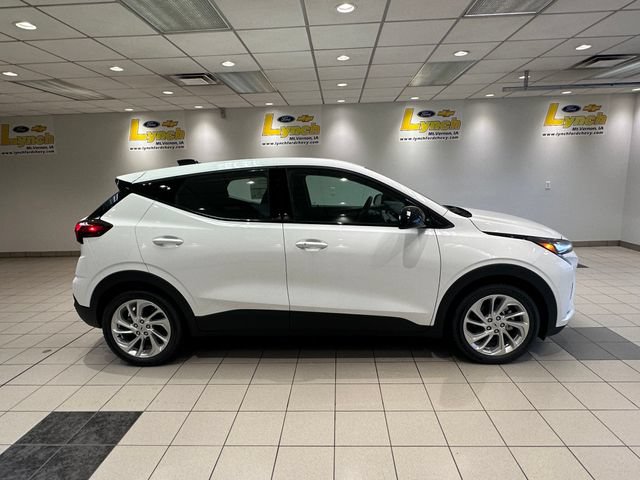 New 2027 Chevrolet Bolt LT w/ Comfort Package FWD image 3