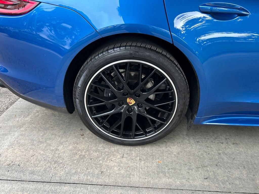 Used 2019 Porsche Panamera 4 AWD/4WD image 20