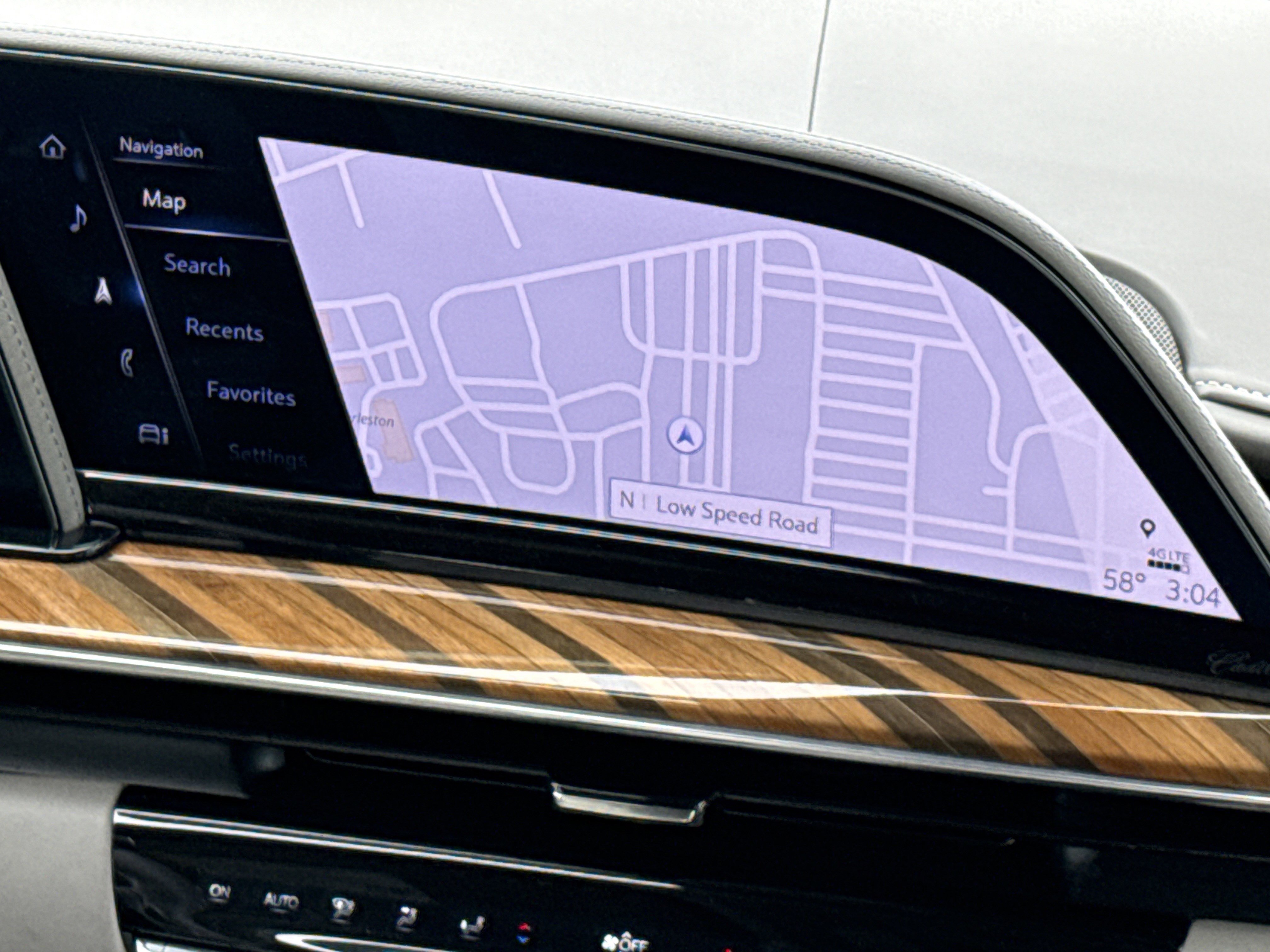 Used 2024 Cadillac Escalade Premium Luxury Platinum w/ Heavy-Duty Trailer Package image 24