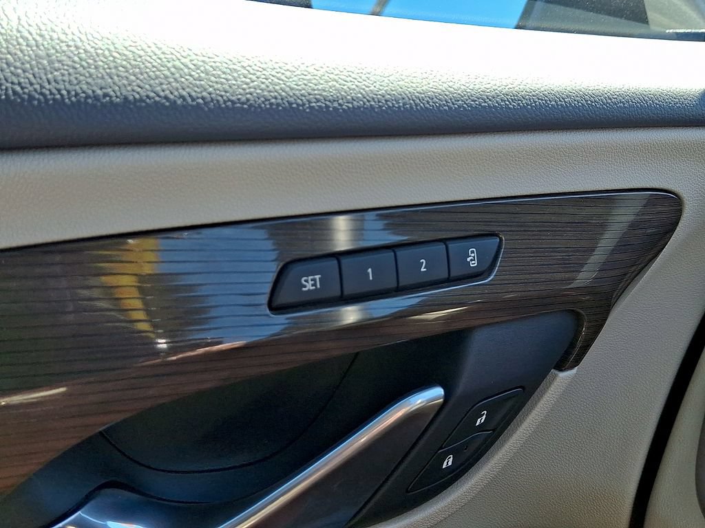 Certified 2023 GMC Terrain Denali AWD/4WD image 25