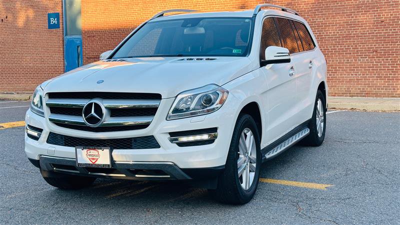 Used 2016 Mercedes-Benz GL 450 4MATIC w/ Premium I Package image 2