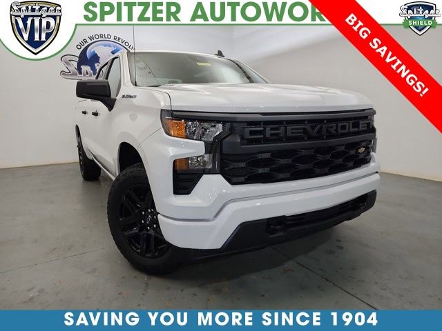 New 2026 Chevrolet Silverado 1500 Custom w/ Turbomax Blackout Package