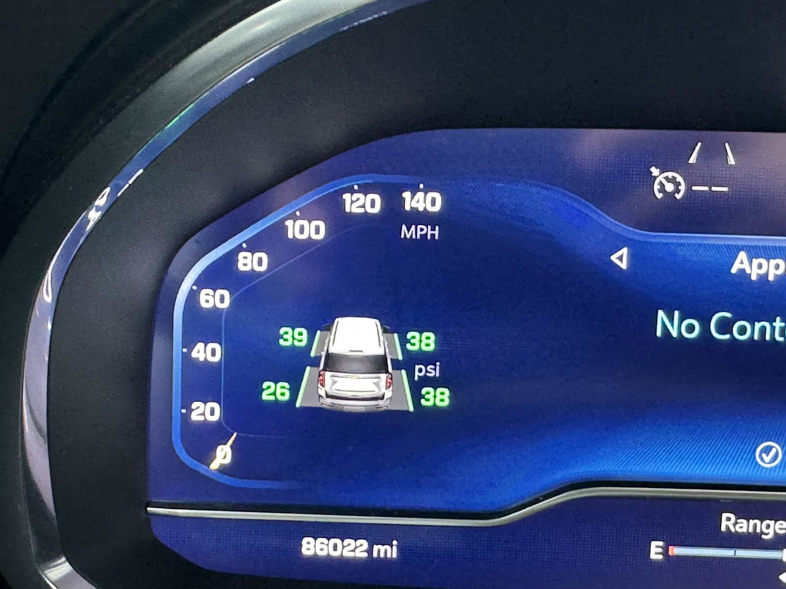 Used 2023 Chevrolet Suburban RST image 12