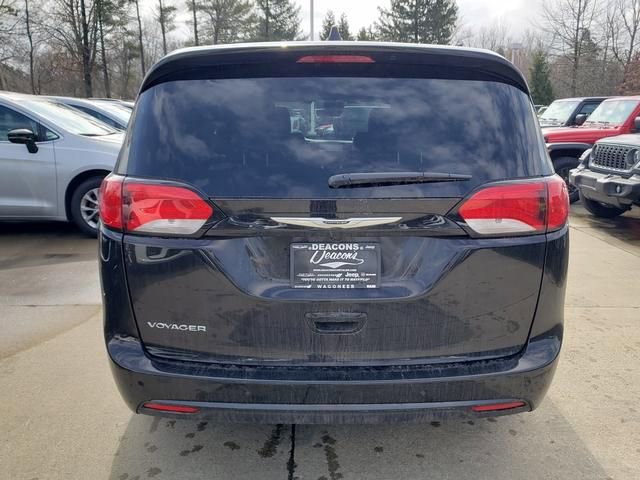 New 2026 Chrysler Voyager LX image 5