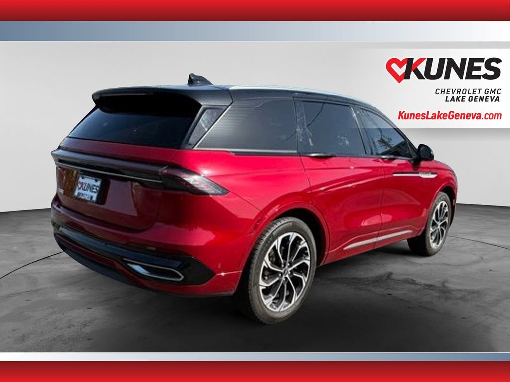 Used 2024 Lincoln Nautilus Reserve AWD/4WD image 4