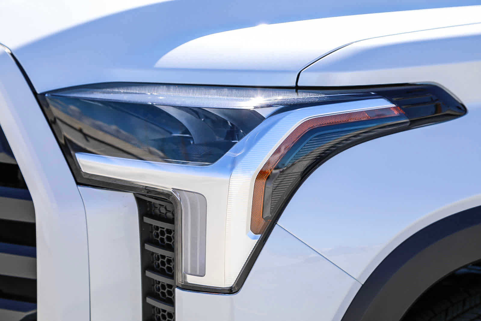 New 2024 Toyota Tundra Limited image 8