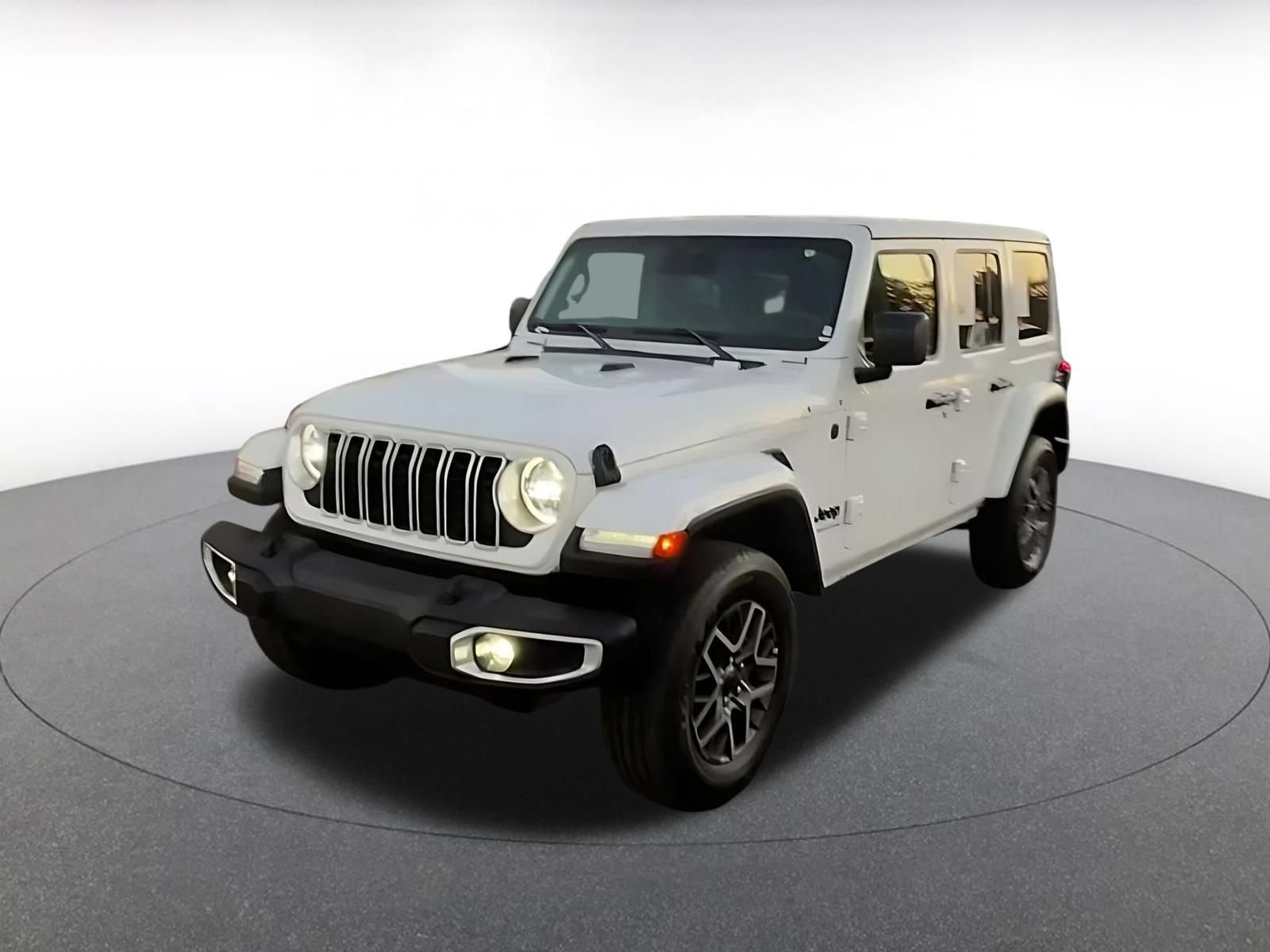 Used 2025 Jeep Wrangler Unlimited Sahara AWD/4WD image 6