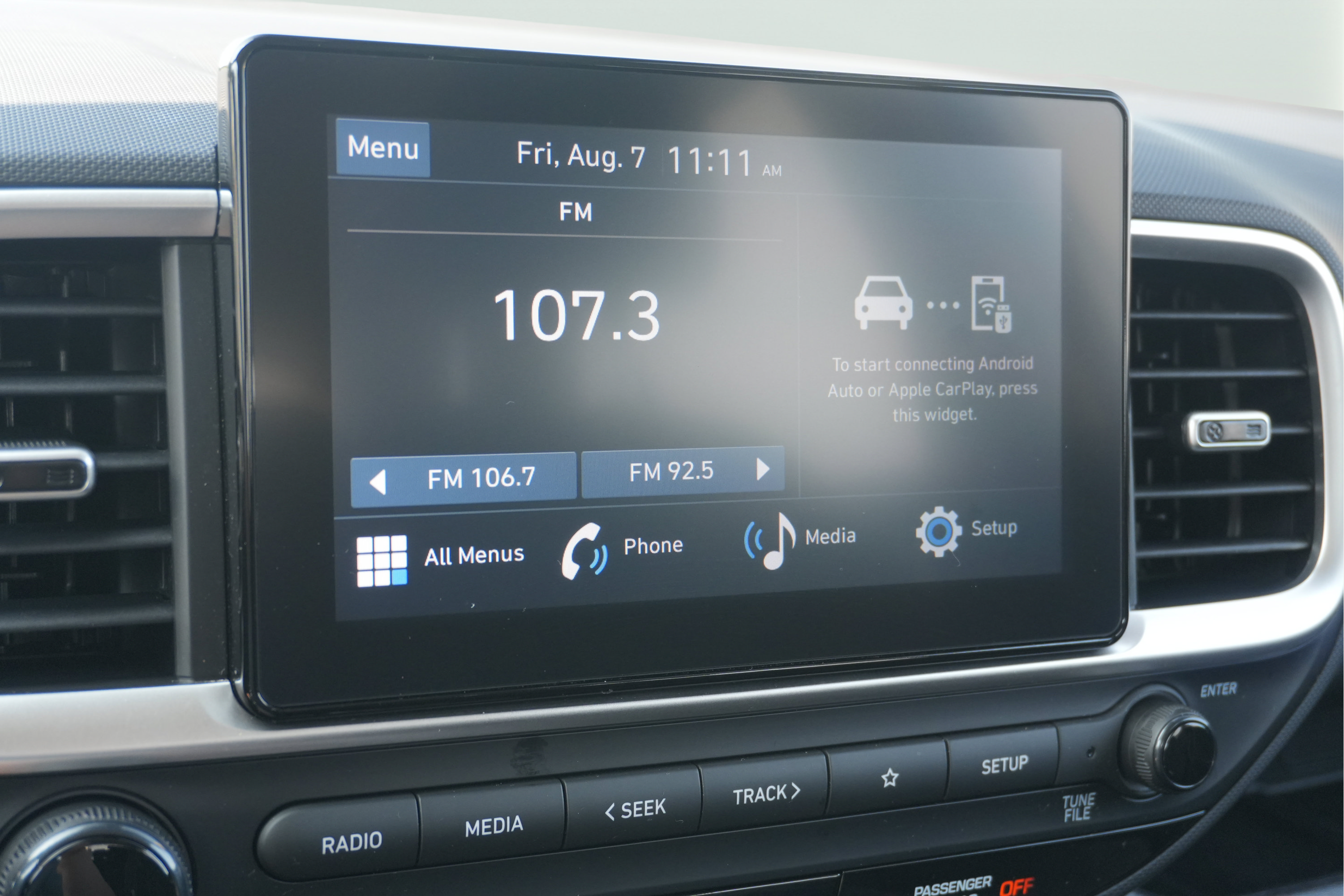 Used 2025 Hyundai Venue SEL FWD image 29