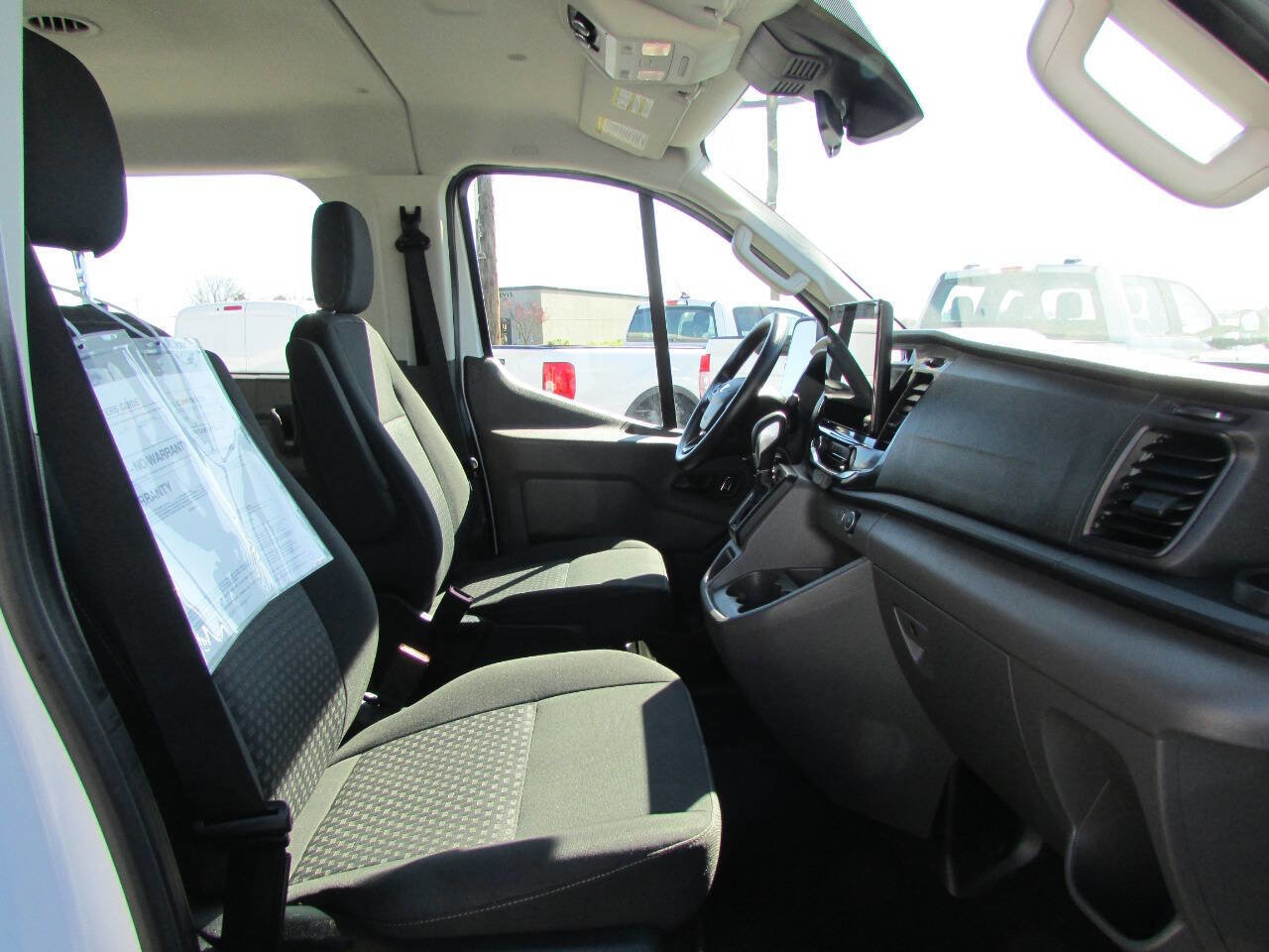 Used 2023 Ford Transit 350 XLT image 15