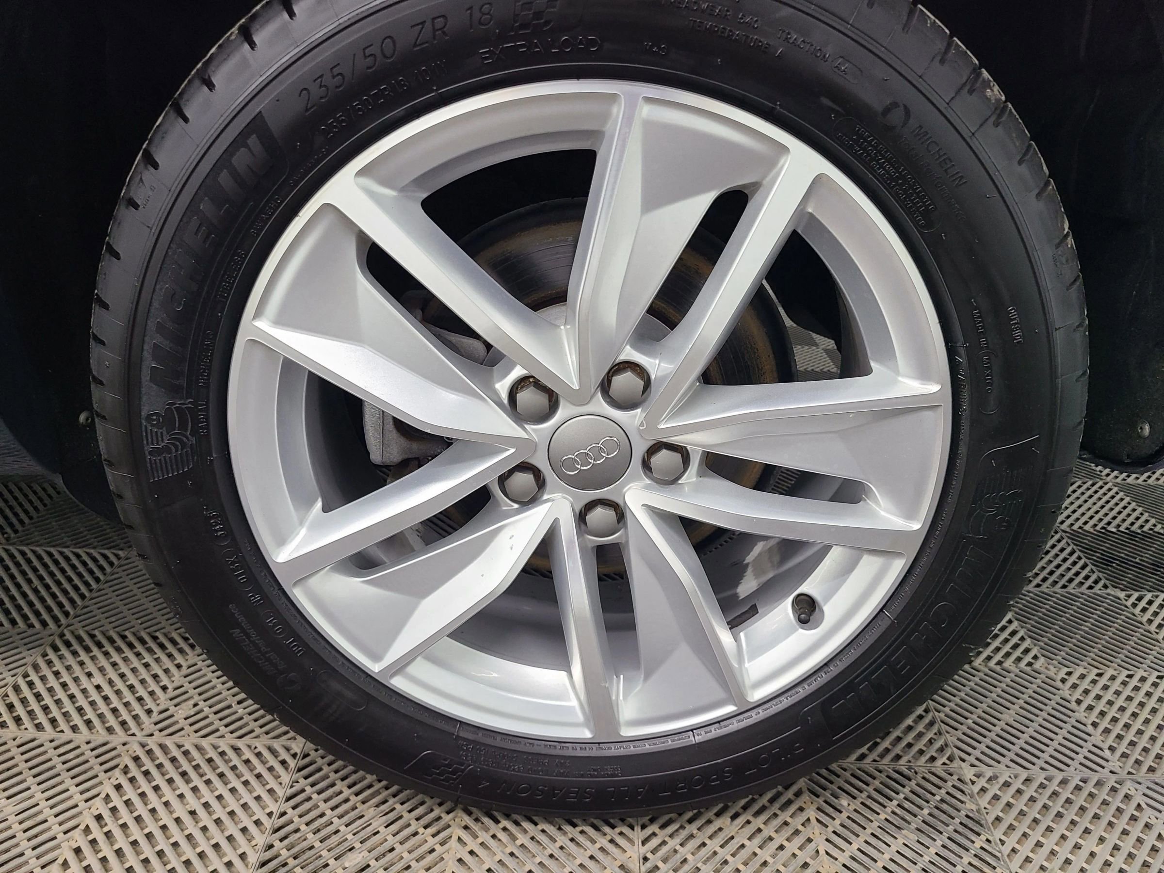 Used 2018 Audi Q3 2.0T Premium image 17