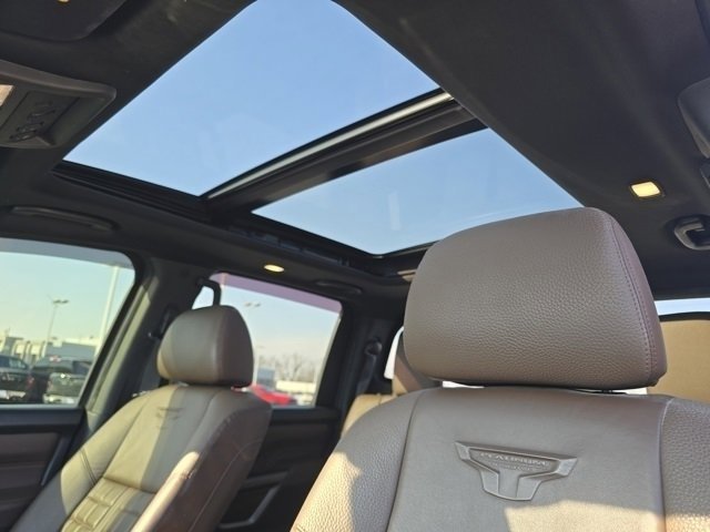 Used 2021 Nissan Titan Platinum Reserve w/ Moonroof Package image 6