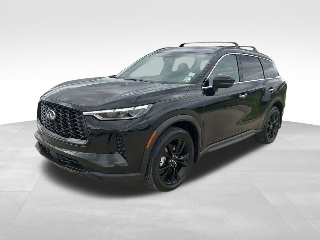 Used 2025 INFINITI QX60 Luxe w/ Black Edition image 3