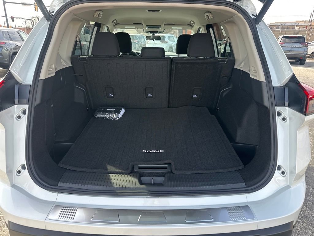 New 2026 Nissan Rogue SV image 20