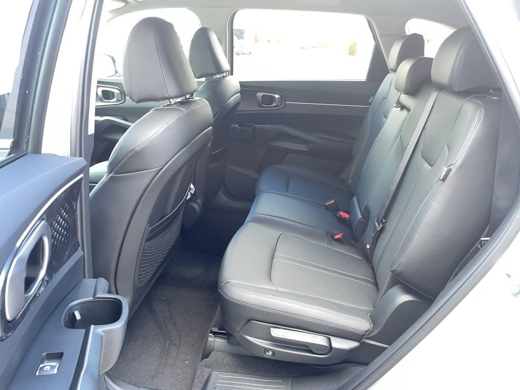 New 2026 Kia Sorento S image 10