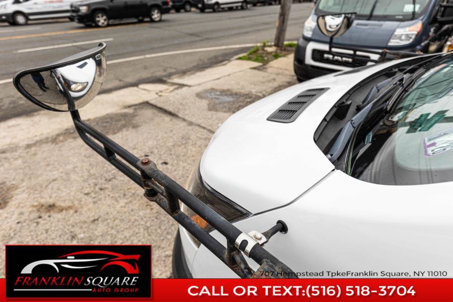 Used 2017 Ford Transit 350 XL image 8