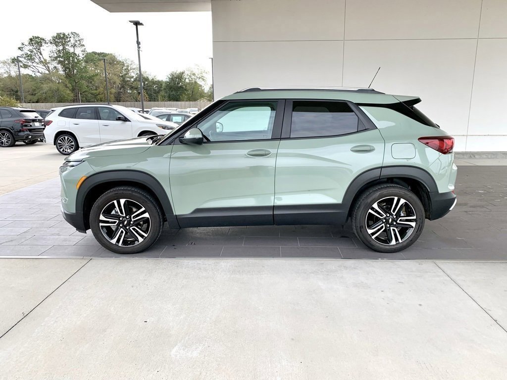 Used 2025 Chevrolet TrailBlazer LT w/ Convenience Package image 8