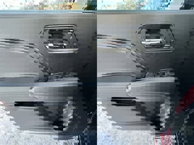 Used 2023 Chevrolet Colorado LT image 17