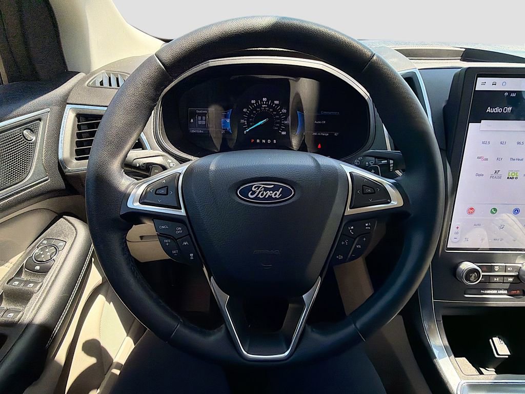 Used 2023 Ford Edge Titanium w/ Equipment Group 301A AWD/4WD image 11