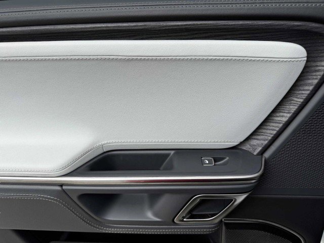 Used 2024 Rivian R1S Adventure image 38