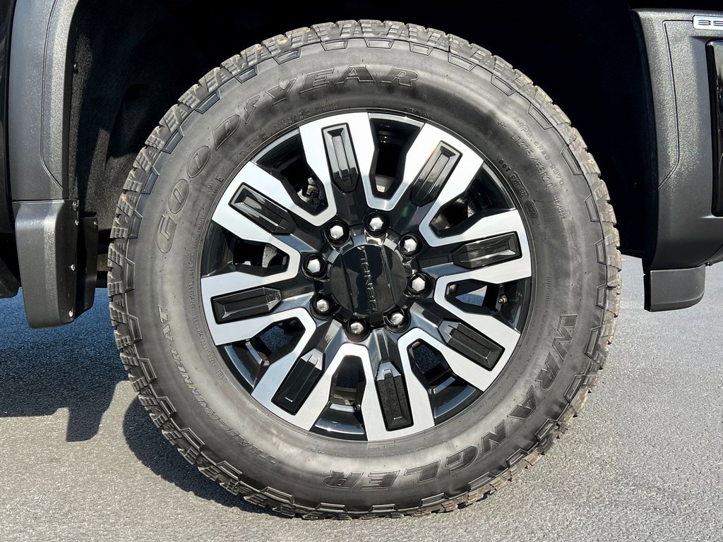 Used 2025 GMC Sierra 3500 Denali Ultimate image 19