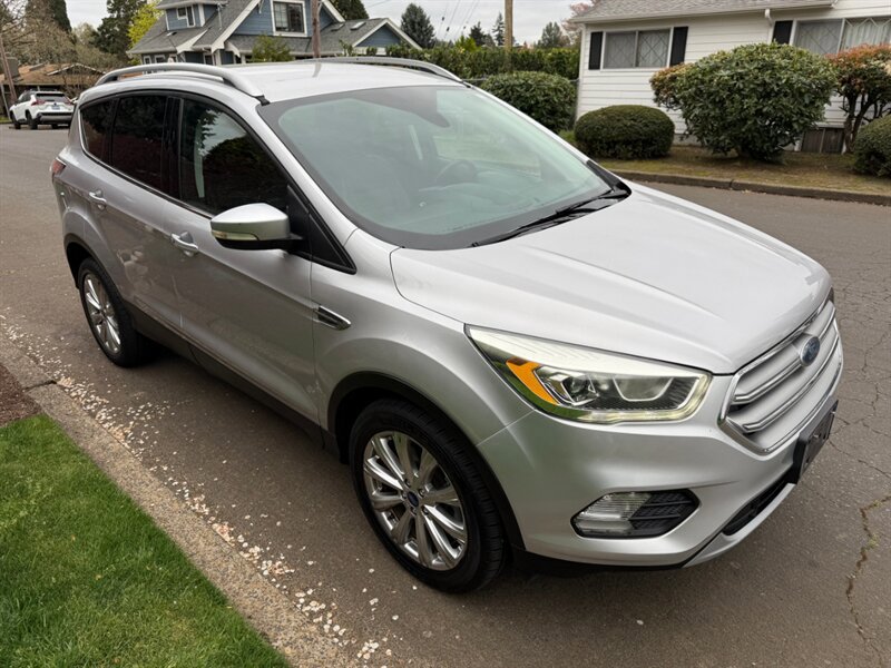 Used 2017 Ford Escape Titanium AWD/4WD image 6