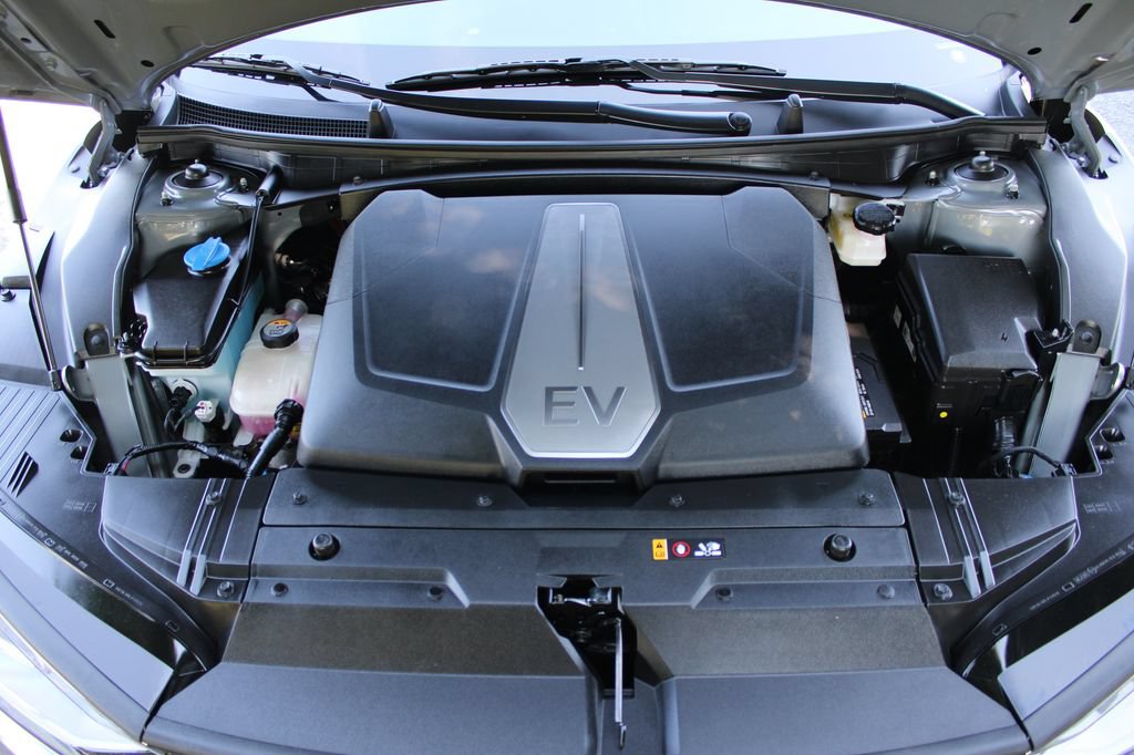 Used 2023 Kia EV6 Wind AWD/4WD image 34