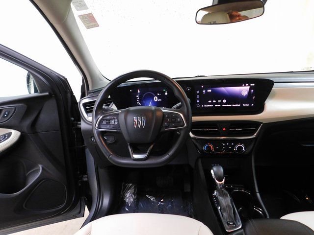 Used 2024 Buick Encore GX Sport Touring image 8