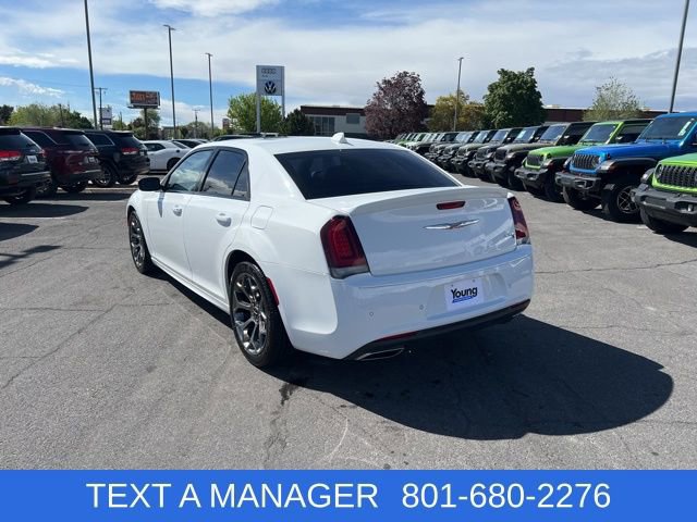 Used 2018 Chrysler 300 S w/ 300S Premium Group image 3