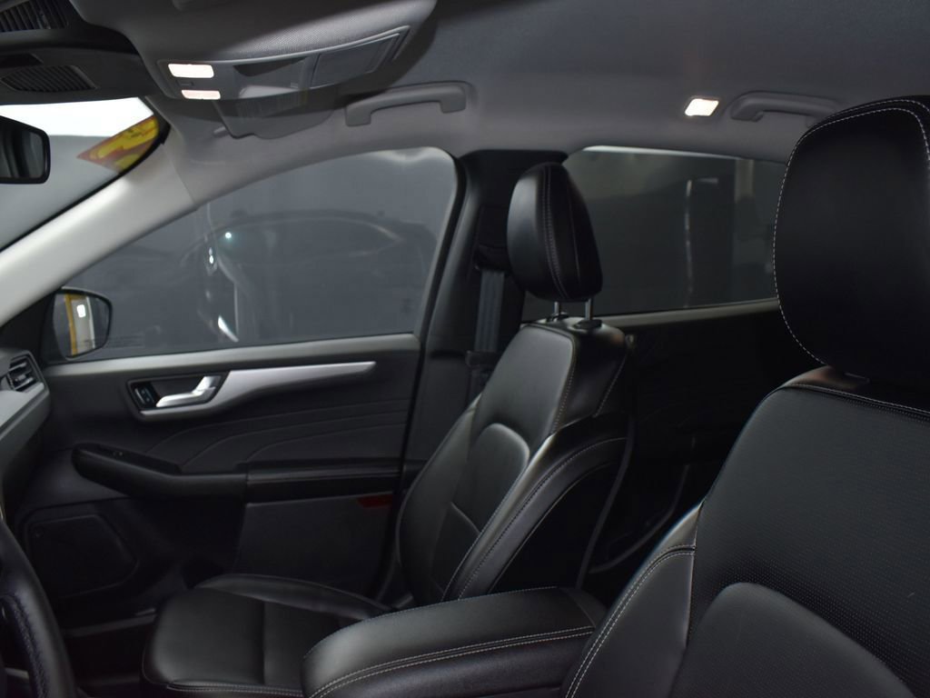 Used 2024 Ford Escape Platinum image 13