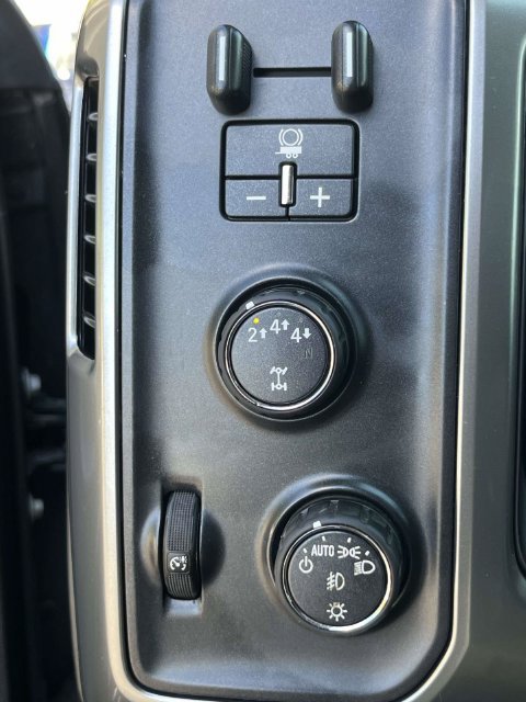 Used 2018 Chevrolet Silverado 2500 LTZ w/ Duramax Plus Package AWD/4WD image 32
